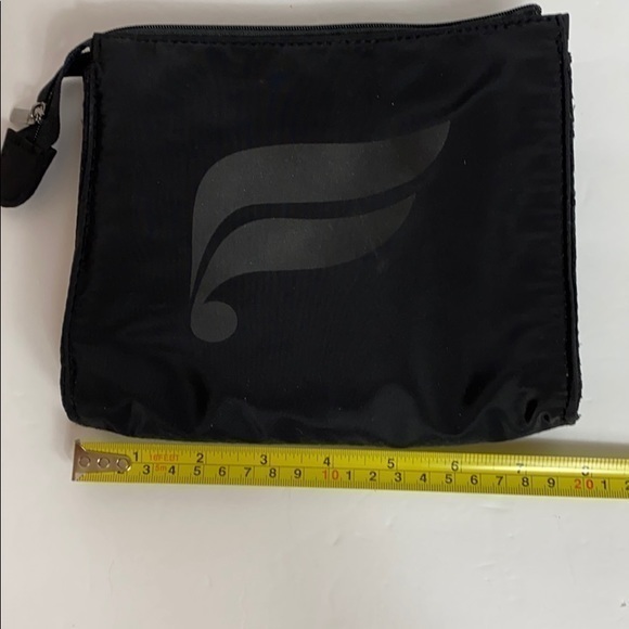 Fabletics Black Cosmetic Bag - Picture 5 of 6